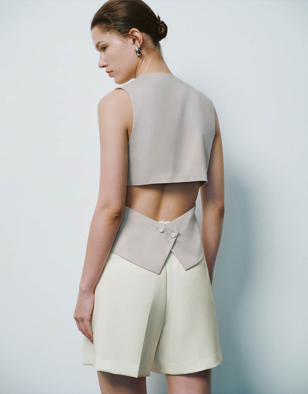 V-Neck Waistcoat - Image 4