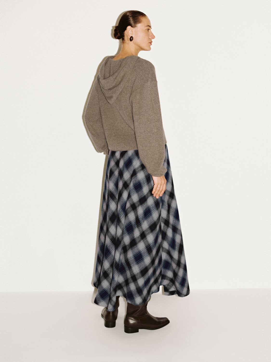 Hooded Long Sleeve Knitted T-Shirts - Image 6