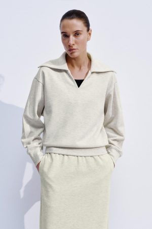 V-Neck Large Collar Sweatshirts