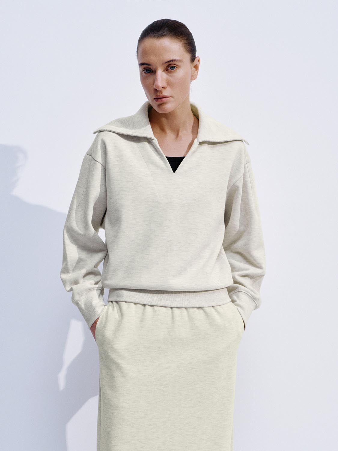 V-Neck Large Collar Sweatshirts - Image 9